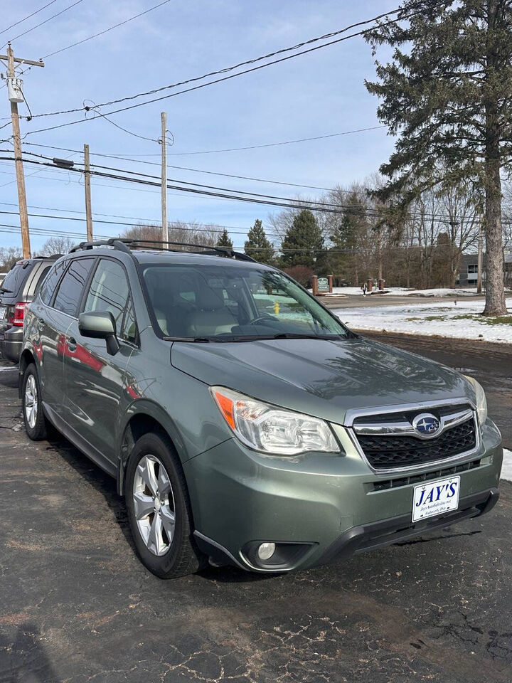 2015 SUBARU Forester