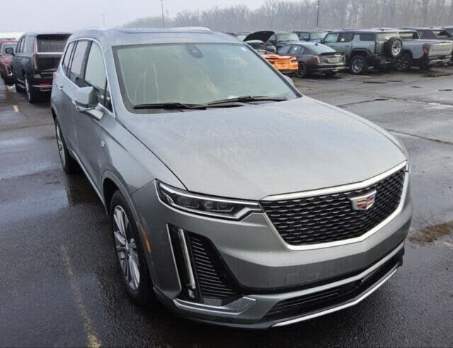 2025 CADILLAC XT6