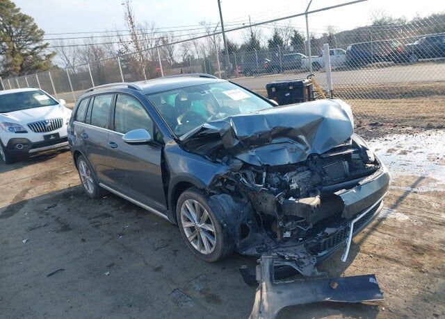 2018 VOLKSWAGEN Golf Alltrack