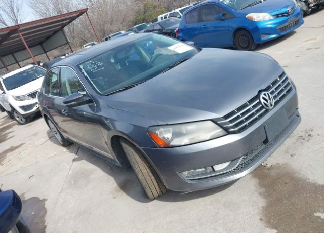 2015 VOLKSWAGEN Passat