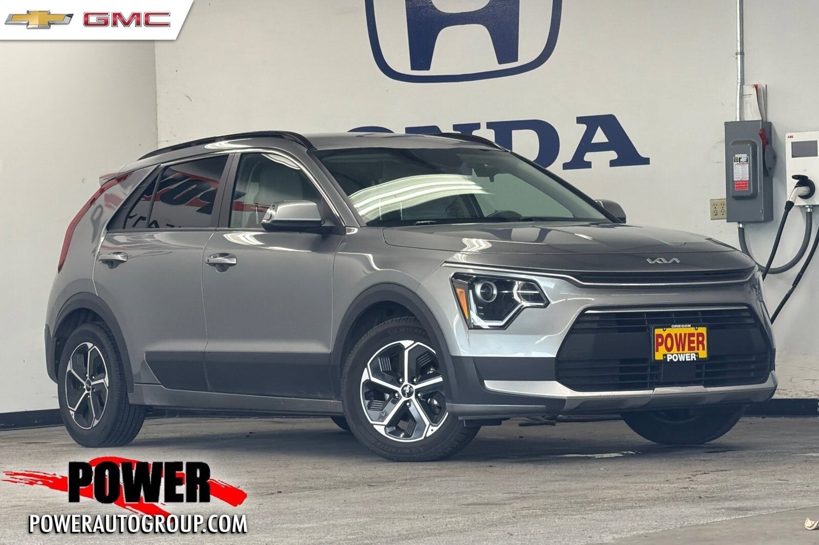 2023 KIA Niro