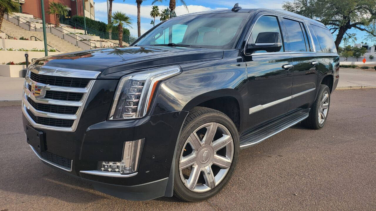 2018 CADILLAC Escalade ESV