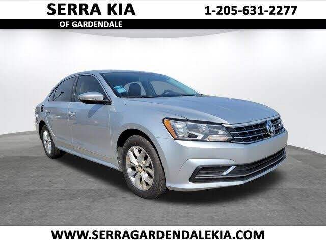 2017 VOLKSWAGEN Passat