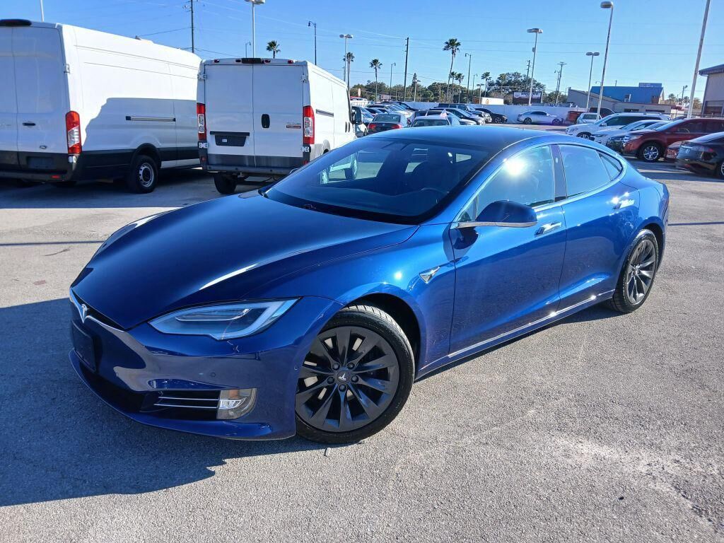 2020 TESLA Model S