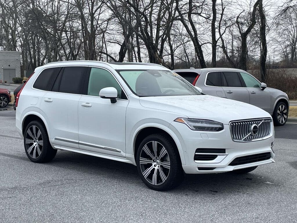 2024 VOLVO XC90