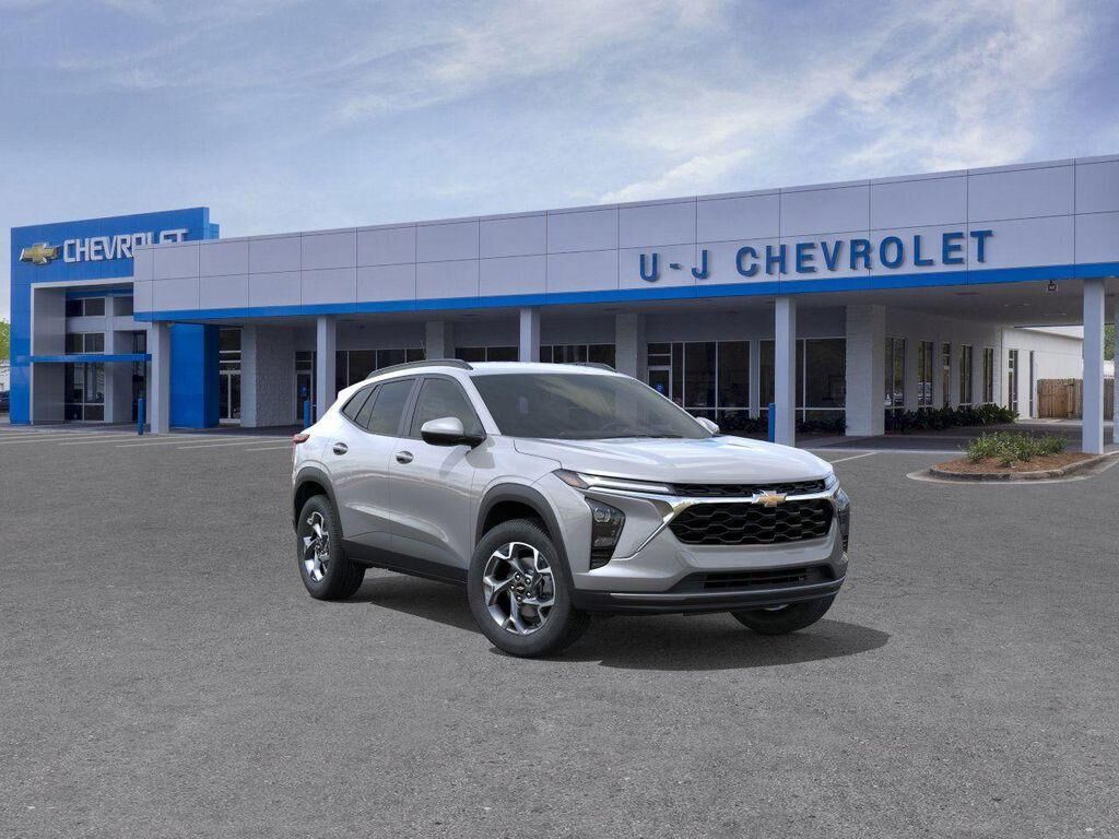 2026 CHEVROLET Trax