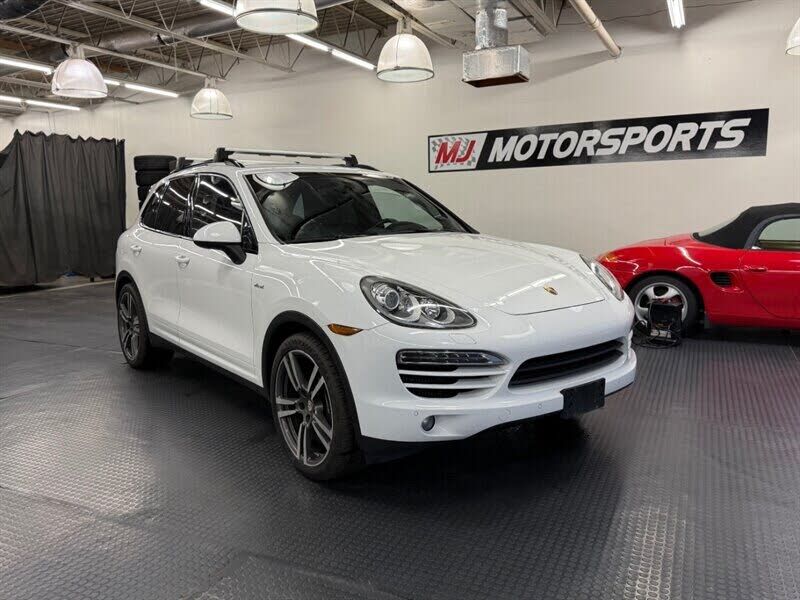 2014 PORSCHE Cayenne
