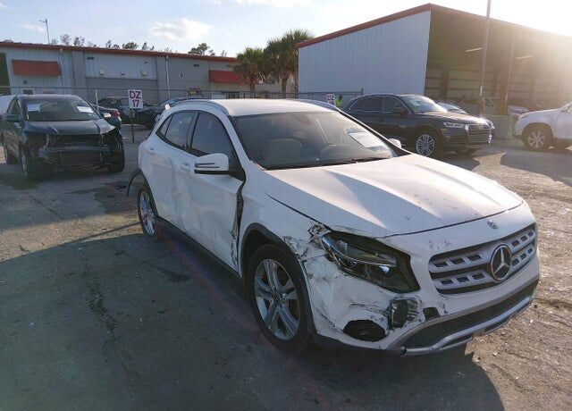 2018 MERCEDES-BENZ GLA-Class