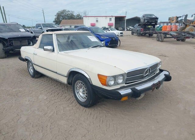 1981 MERCEDES-BENZ 380