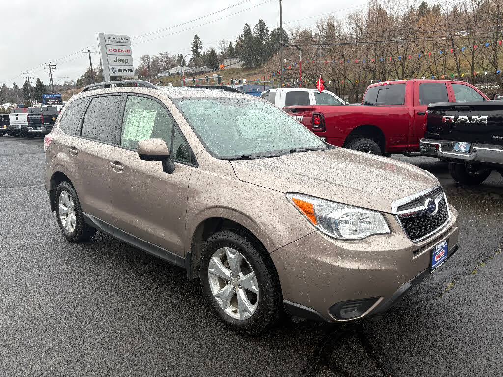 2015 SUBARU Forester