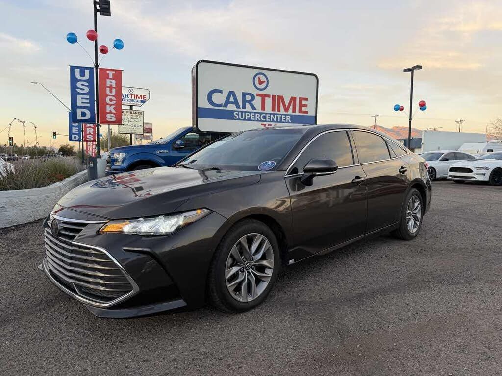2019 TOYOTA Avalon