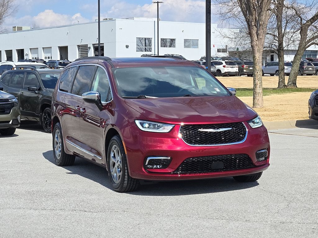 2023 CHRYSLER Pacifica