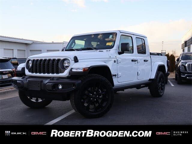 2025 JEEP Gladiator