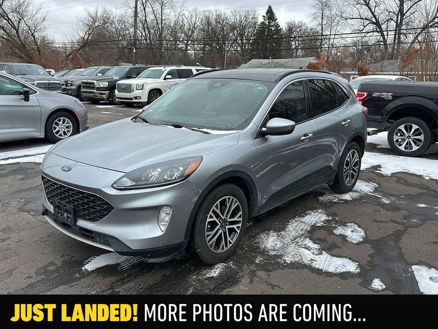 2021 FORD Escape