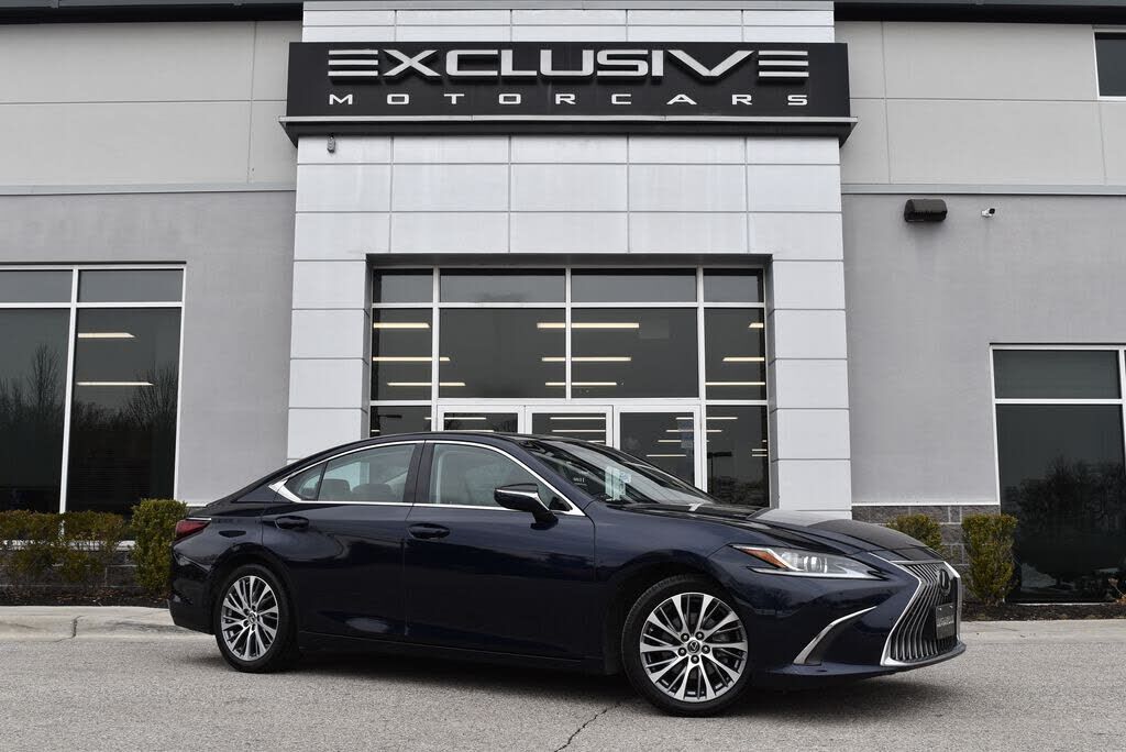 2021 LEXUS ES