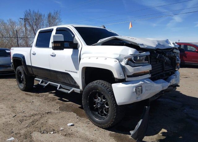 2018 CHEVROLET Silverado