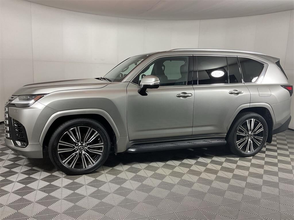 2023 LEXUS LX