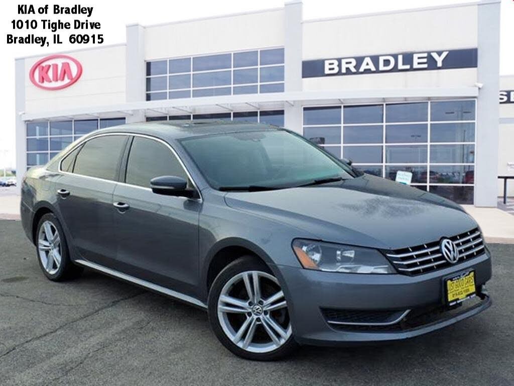 2014 VOLKSWAGEN Passat