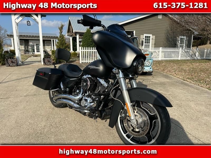 2013 HARLEY DAVIDSON Street Glide