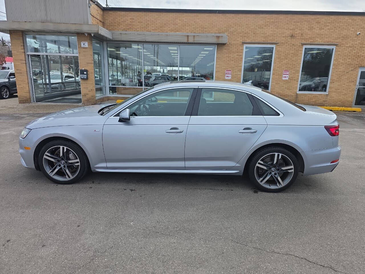 2018 AUDI A4