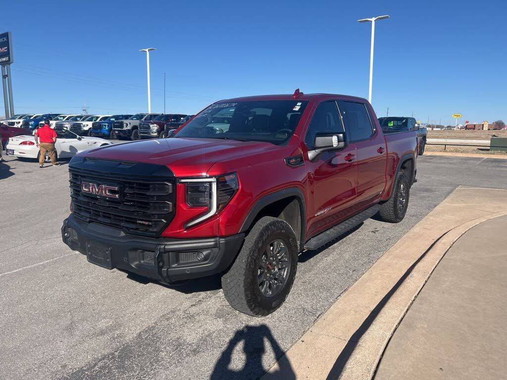 2024 GMC Sierra