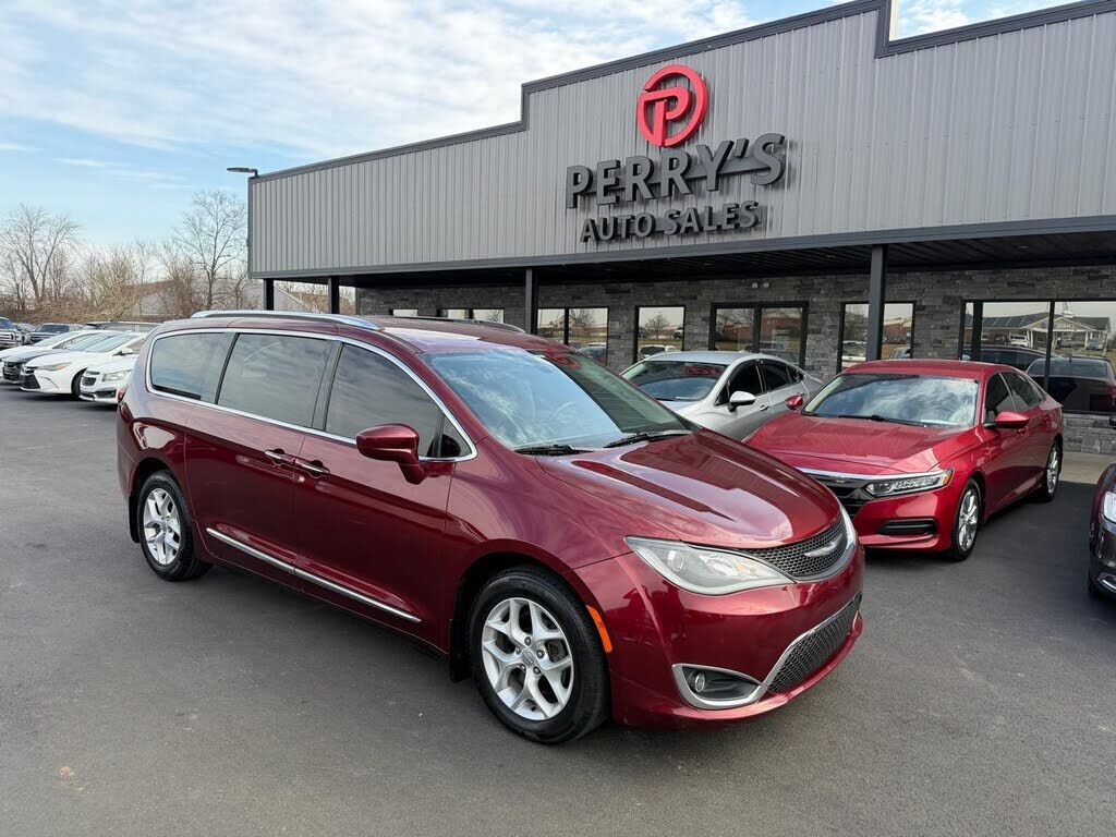 2017 CHRYSLER Pacifica