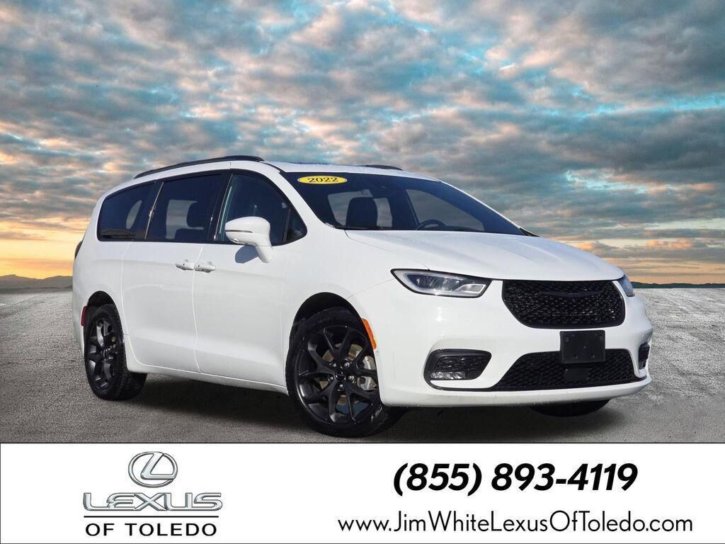 2022 CHRYSLER Pacifica