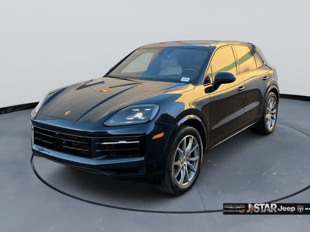 2024 PORSCHE Cayenne