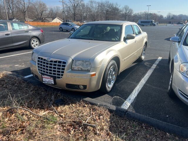 2005 CHRYSLER 300
