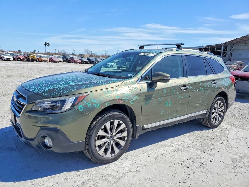 2018 SUBARU Outback