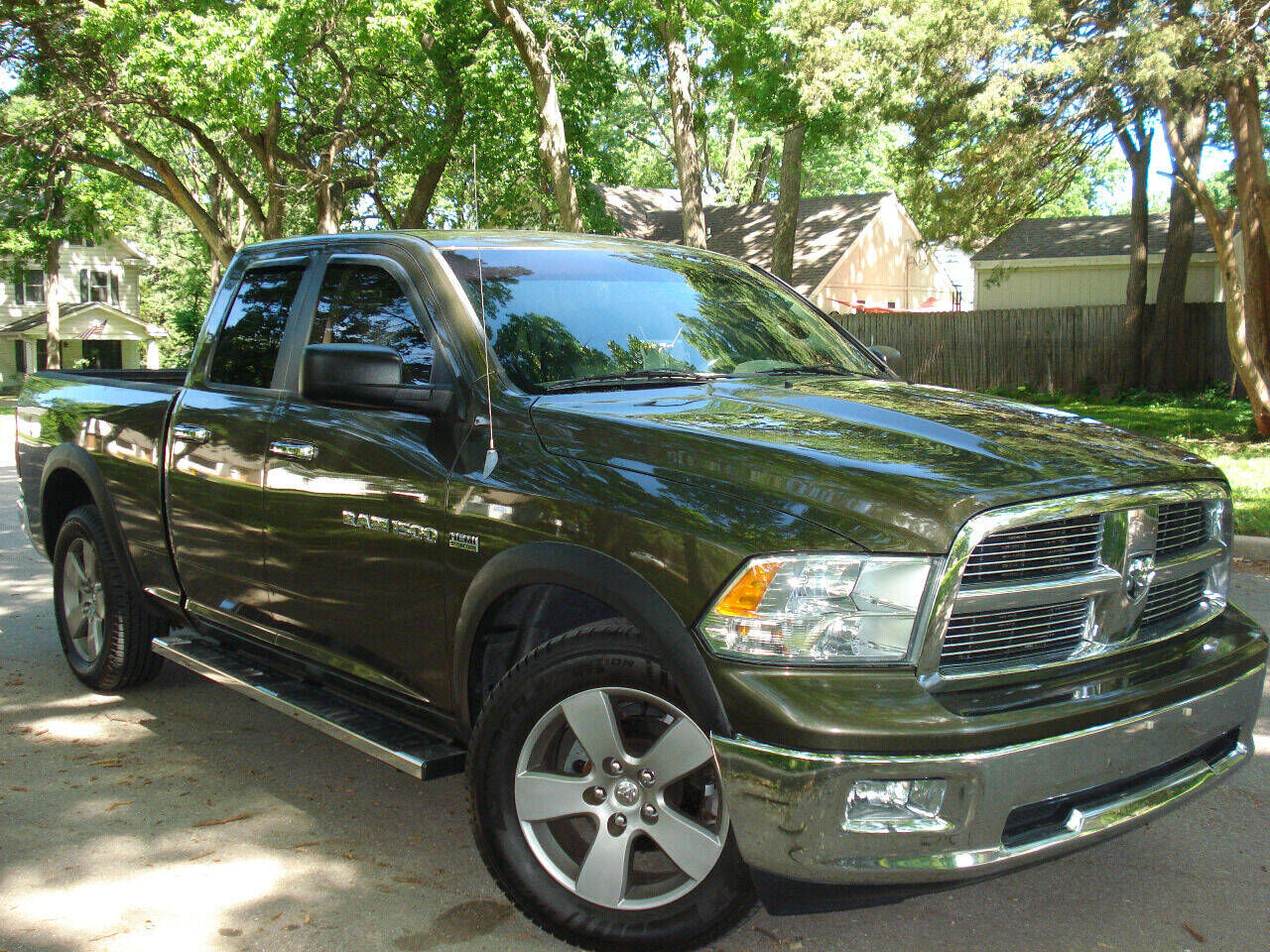 2012 DODGE Ram