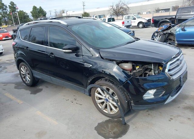 2017 FORD Escape
