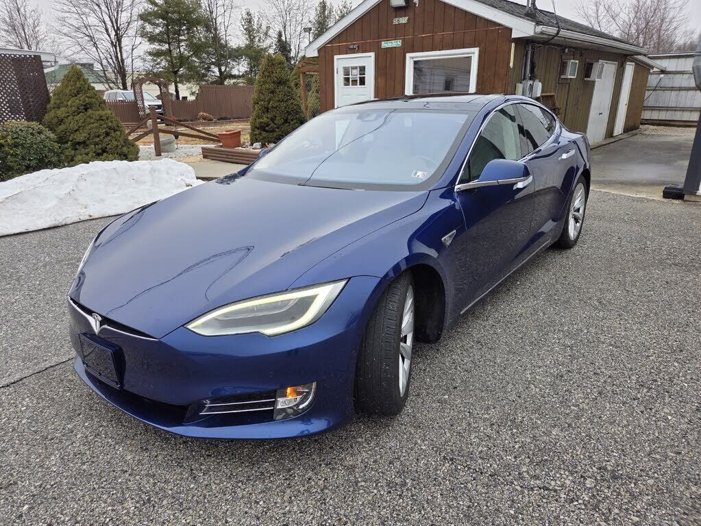 2016 TESLA Model S