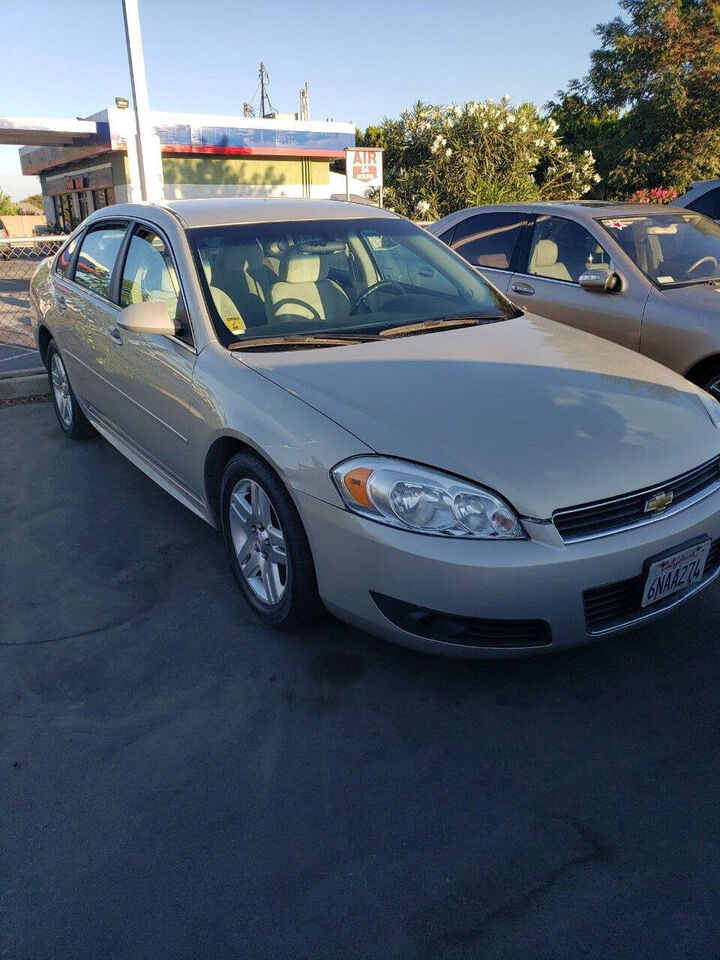 2011 CHEVROLET Impala