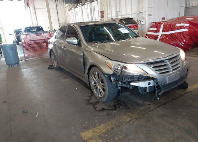 2012 HYUNDAI Genesis