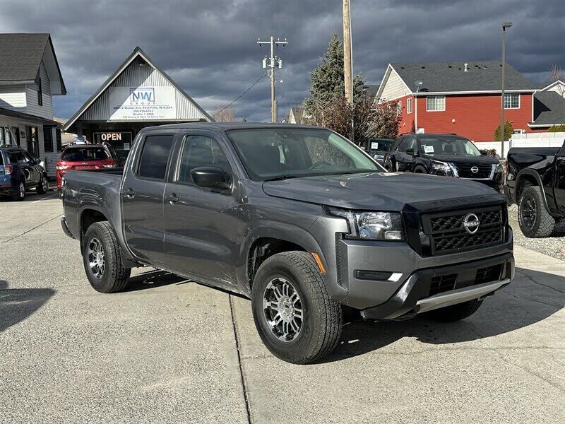 2022 NISSAN Frontier