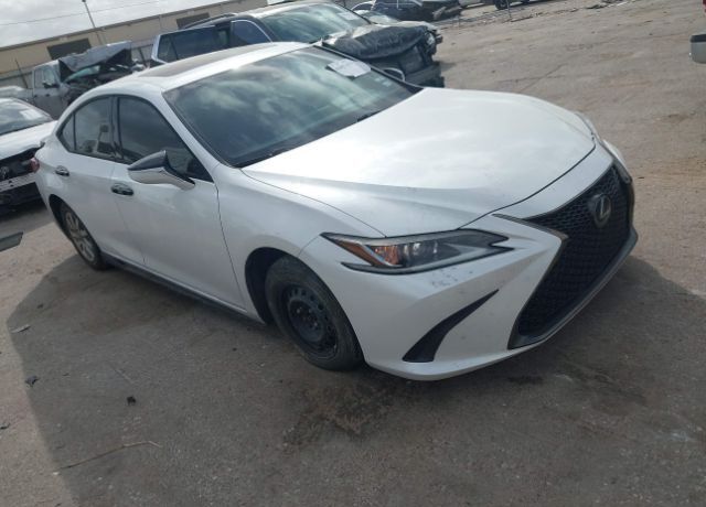 2020 LEXUS ES