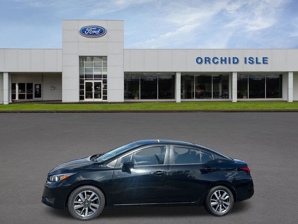 2023 NISSAN Versa