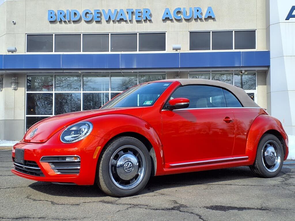 2018 VOLKSWAGEN Beetle