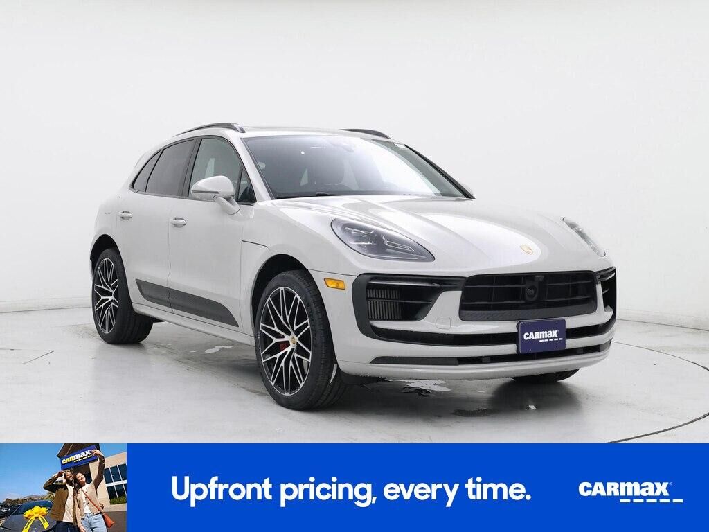 2023 PORSCHE Macan