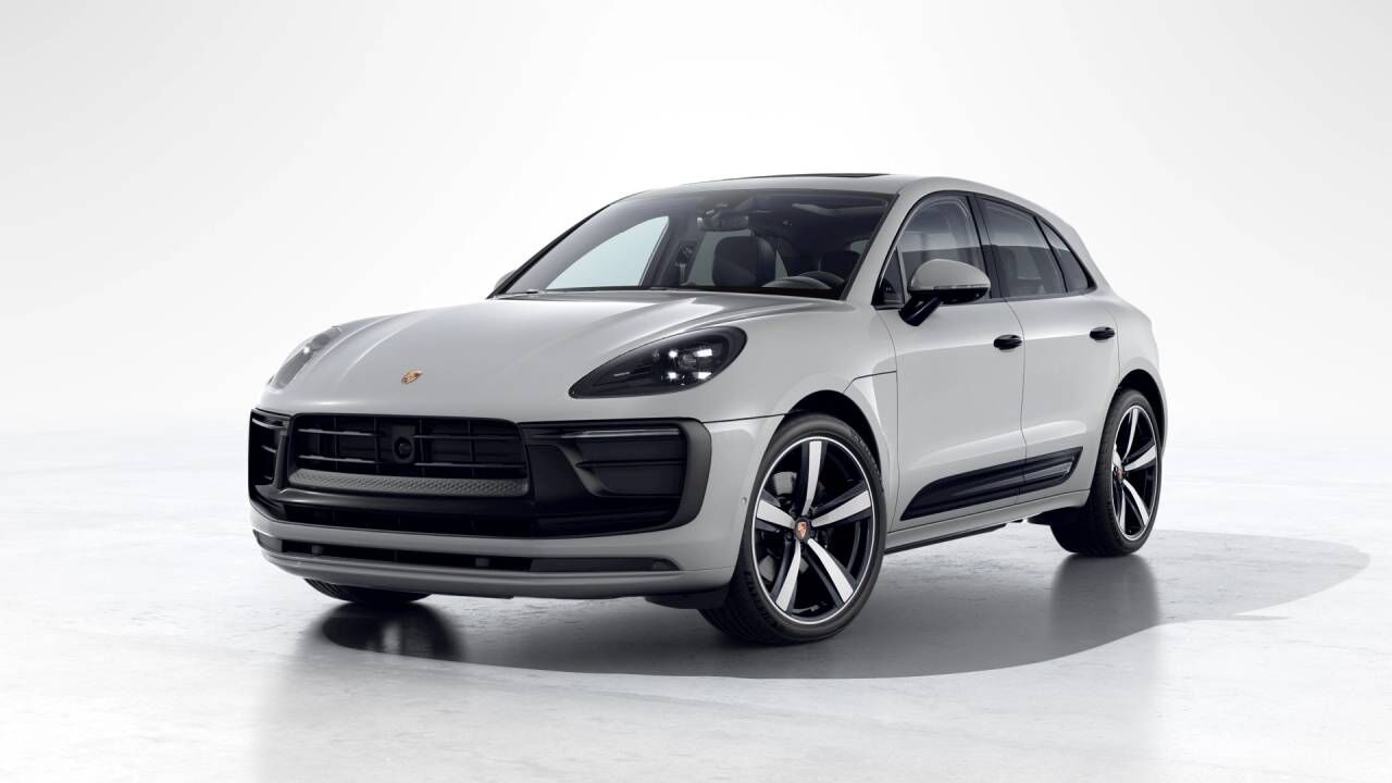 2026 PORSCHE Macan