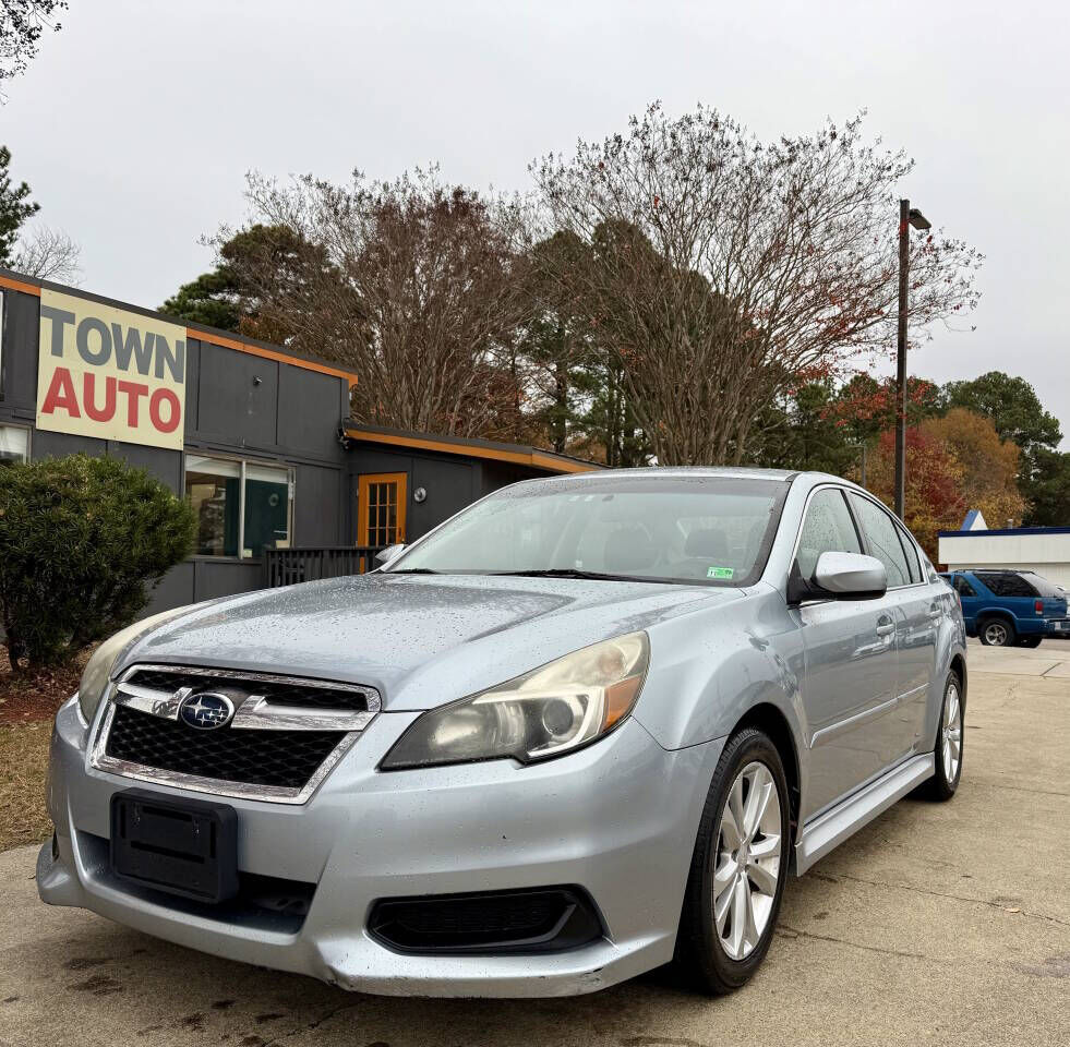 2013 SUBARU Legacy