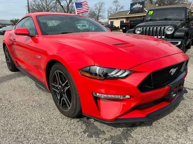 2019 FORD Mustang