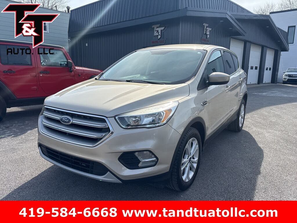 2017 FORD Escape