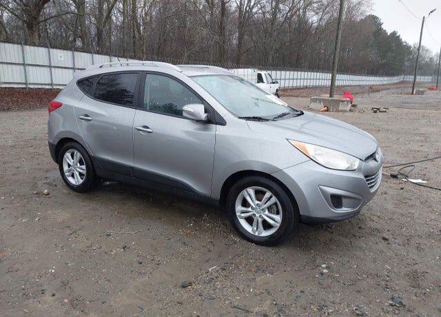 2012 HYUNDAI Tucson