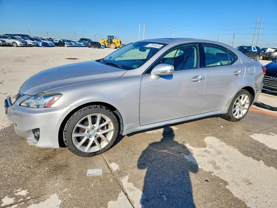 2011 LEXUS IS