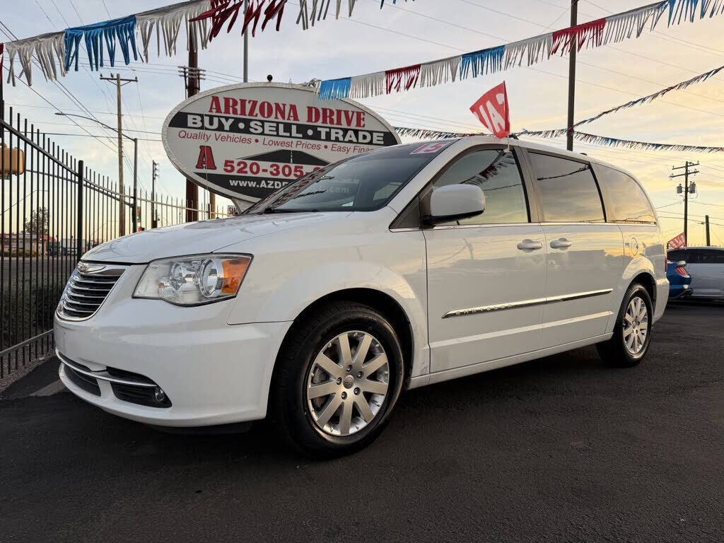 2015 CHRYSLER Town and Country