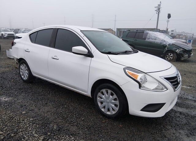 2018 NISSAN Versa