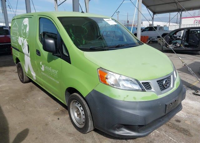 2014 NISSAN NV200