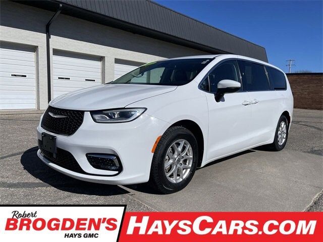 2023 CHRYSLER Pacifica